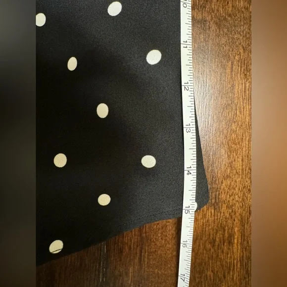 NWOT J. Crew Black and White Polka Dot Scalloped Tank top - Picture 5 of 7